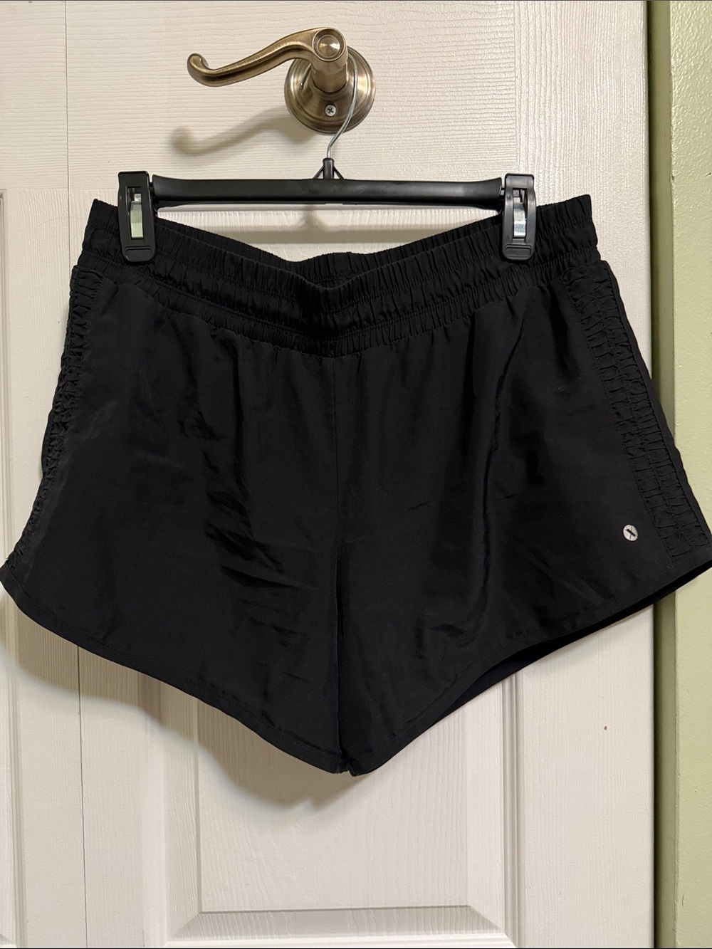 Woven Elastic Waist Women’s Black Athletic Shorts